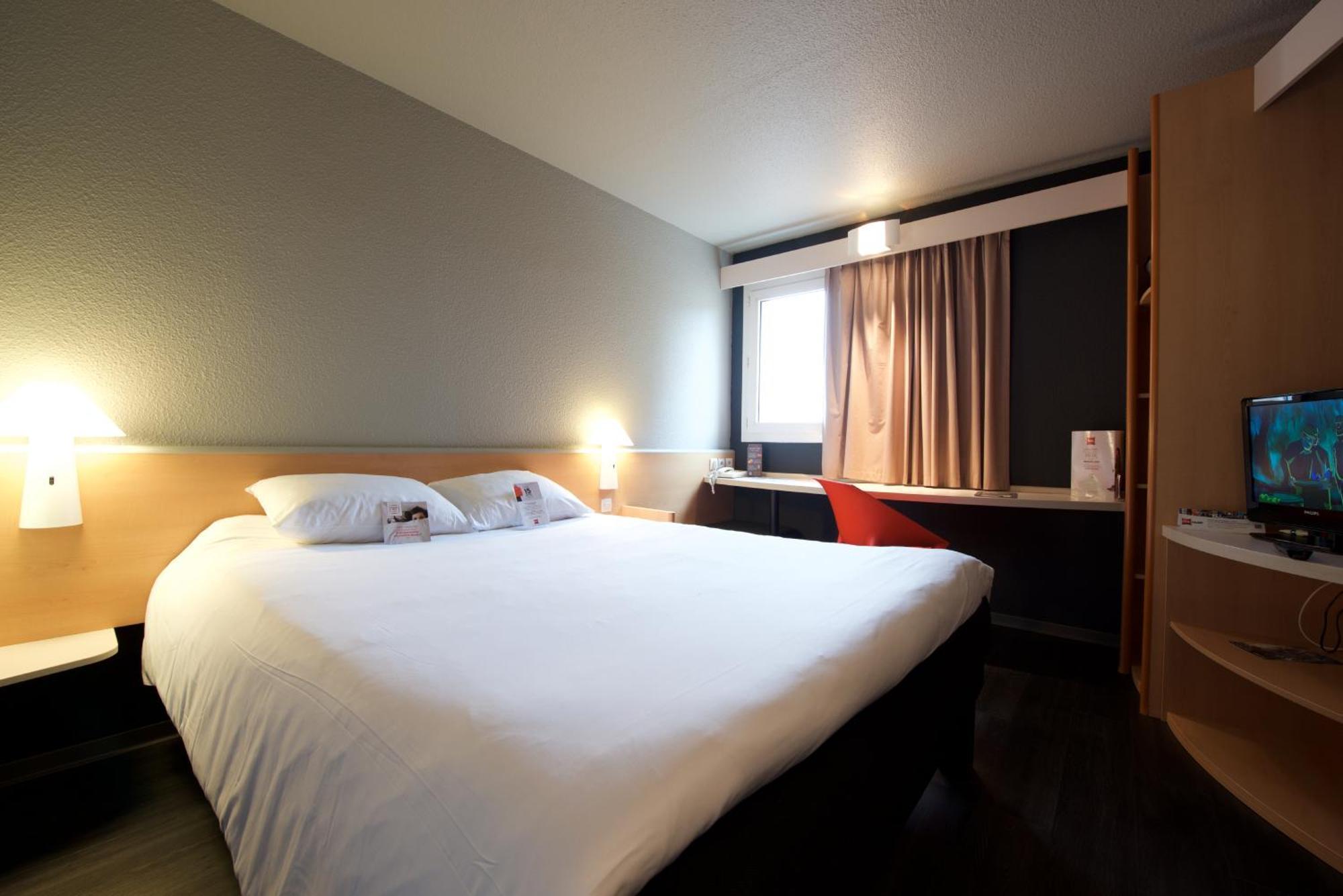 Ibis Pau Lescar Hotel Room photo